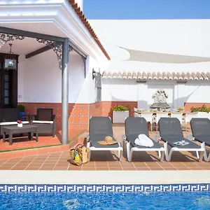 villa-rosemary.hotelsinnerja.org/